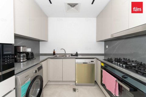 Apartment in Business Bay, Dubai 2 bedrooms, 118.5 sq.m. № 100304 - photo 12