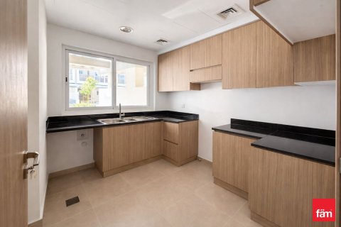 Maison de ville à Dubai, 3 chambres, 112.2 m², № 100293 - photo 2