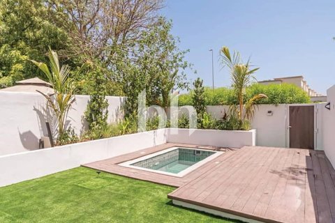 Villa à The Springs, Dubai, 2 chambres, 207 m², № 58542 - photo 1
