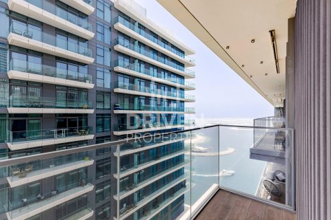 Appartement à EMAAR Beachfront, Dubai Harbour, Dubai, 1 chambre, 80.36 m², № 136937 - photo 11