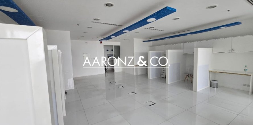 Bureau à Business Bay, Dubai, 100 m², № 83220