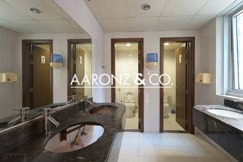 Снять в аренду офис в Бизнес-Бэе, Дубай: 149м², № 83222 - фото 12