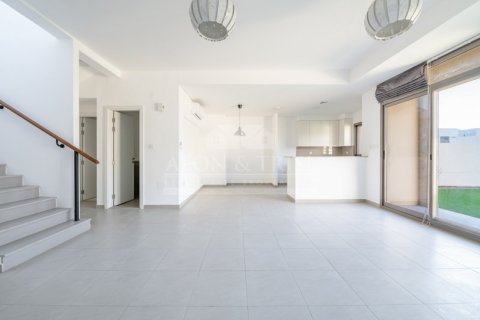 Villa in Hayat Townhouses, Town Square, Dubai 2 bedrooms, 188 sq.m. № 61157 - photo 5