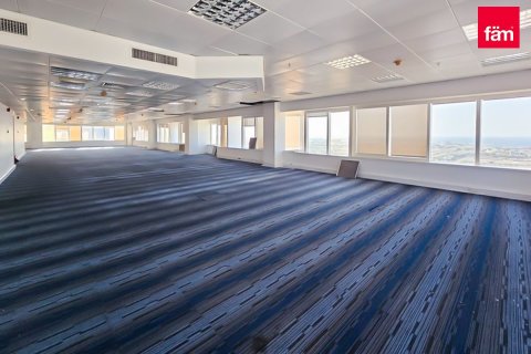 Office in Sheikh Zayed Road, Dubai 744.3 sq.m. № 9445 - photo 2