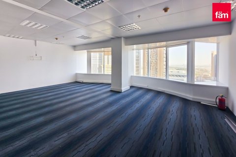 Office in Sheikh Zayed Road, Dubai 744.3 sq.m. № 9445 - photo 9