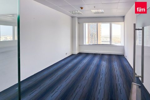 Office in Sheikh Zayed Road, Dubai 744.3 sq.m. № 9445 - photo 10