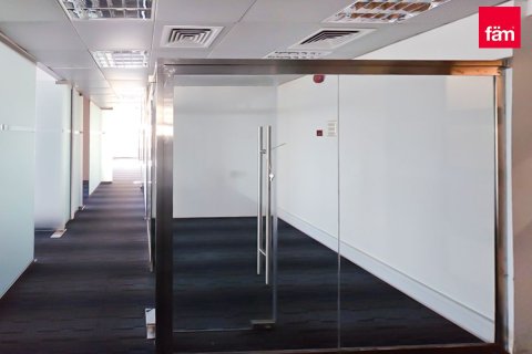 Office in Sheikh Zayed Road, Dubai 744.3 sq.m. № 9445 - photo 6