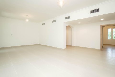 Apartment in Green Community, Dubai 2 bedrooms, 202 sq.m. № 69191 - photo 7