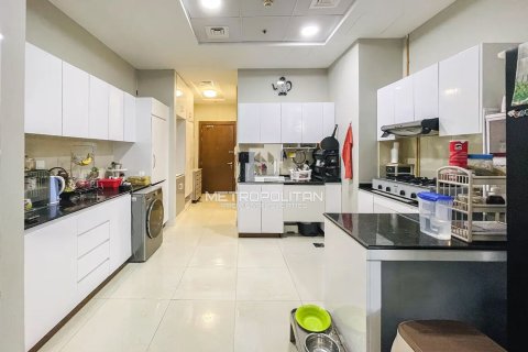 Appartement à Jumeirah Village Circle, Dubai, 2 chambres, 190 m², № 73578 - photo 2