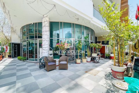 Appartement à Jumeirah Village Circle, Dubai, 2 chambres, 190 m², № 73578 - photo 1