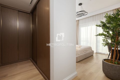 Купить квартиру в EMAAR Beachfront, Dubai Harbour, Дубай: 2 спальни, 146м², № 73585 - фото 13