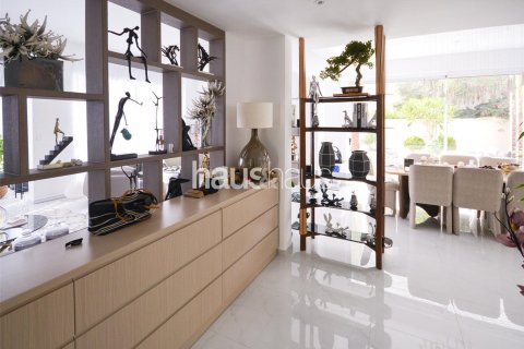 Villa en Meadows, Dubai, 5 dormitorios, 320 m², № 43309 - foto 10