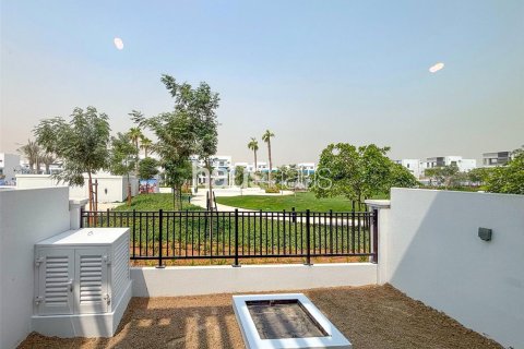تاون هاوس في Damac Lagoons, دبي 4 غرف نوم, 211 م² رقم 43306 - صورة 3