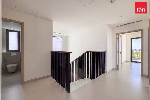 فيلا في دبي 4 غرف نوم, 683.7 م² رقم 94638 - صورة 8