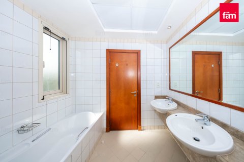 Villa in Dubai 3 bedrooms, 594.1 sq.m. № 94637 - photo 7