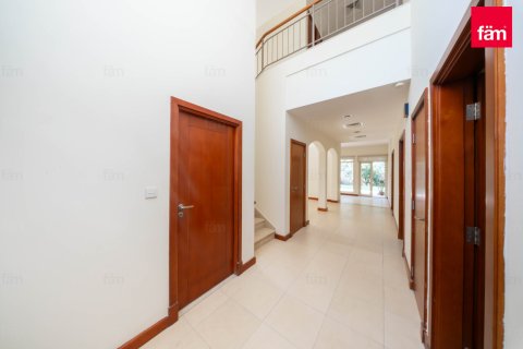 Villa in Dubai 3 bedrooms, 594.1 sq.m. № 94637 - photo 27