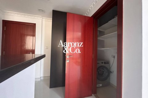 Apartamento en Jumeirah Beach Residence, Dubai, 1 dormitorio, 103 m², № 134464 - foto 13