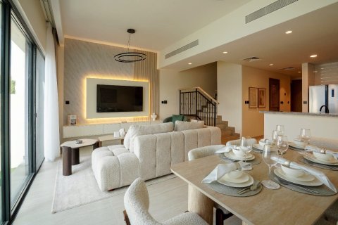 Villa en Golf City, Dubai, 3 dormitorios, 144 m², № 97095