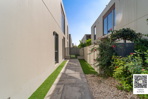 Купить таунхаус в Дубае: 4 спальни, 243м², № 97101 - фото 11