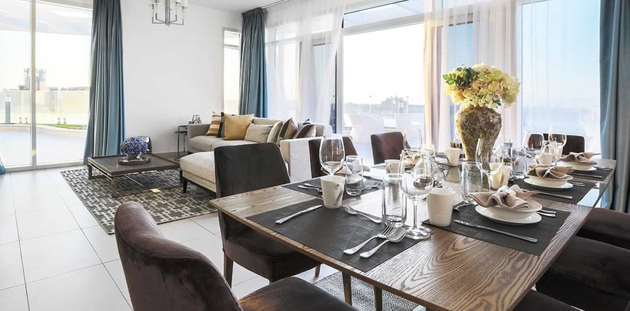 Квартира в Пальме Джумейре, Дубай, 2 спальни, 141.4м², № 30872