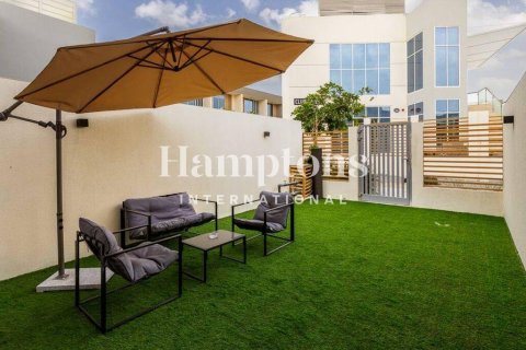 Maison de ville à Dubai Land, Dubai, 2 chambres, 123.79975071 m², № 102097 - photo 12