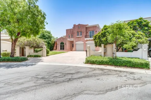 Villa in Arabian Ranches, Dubai 5 bedrooms, 424 sq.m. № 122705 - photo 20