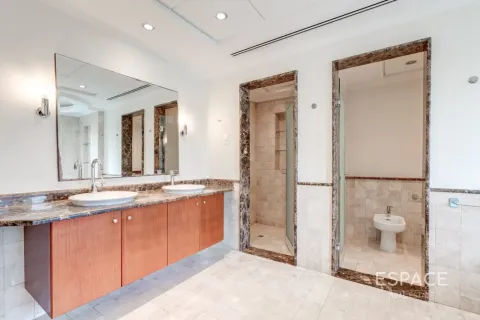 Villa en Meadows, Dubai, 5 dormitorios, 571 m², № 122706 - foto 12