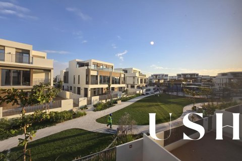 Villa in Aura, Tilal Al Ghaf, Dubai 4 bedrooms, 317 sq.m. № 42397 - photo 13