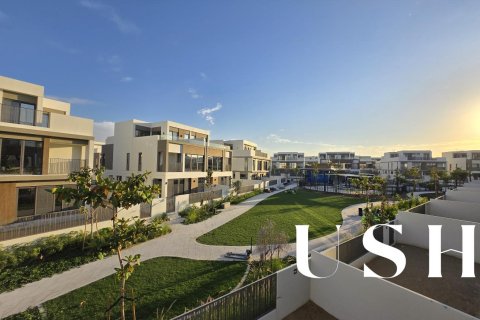 Villa in Aura, Tilal Al Ghaf, Dubai 4 bedrooms, 317 sq.m. № 42397 - photo 1