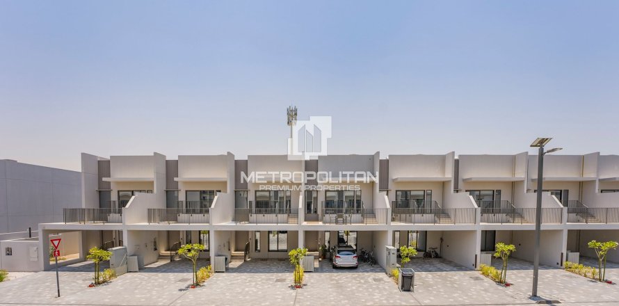 Adosado en District 7, Mohammed Bin Rashid City, Dubai, 3 dormitorios, 149 m², № 72678