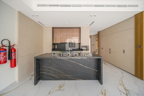 Townhouse in Jumeirah Golf Estates, Dubai 3 bedrooms, 162 sq.m. № 72680 - photo 3