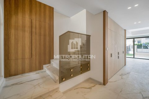 Townhouse in Jumeirah Golf Estates, Dubai 3 bedrooms, 162 sq.m. № 72680 - photo 16