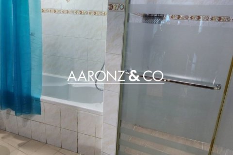 Apartamento en Jumeirah Lake Towers, Dubai, 1 dormitorio, 70 m², № 84519 - foto 10