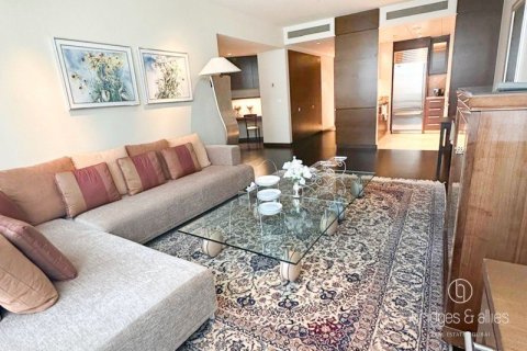 Apartment in Downtown Dubai (Downtown Burj Dubai), Dubai 1 bedroom, 102 sq.m. № 84530 - photo 2