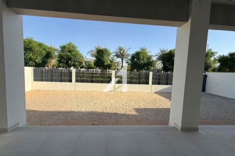 Villa en Caya, Arabian Ranches 3, Dubai, 4 dormitorios, 450 m², № 96137 - foto 18