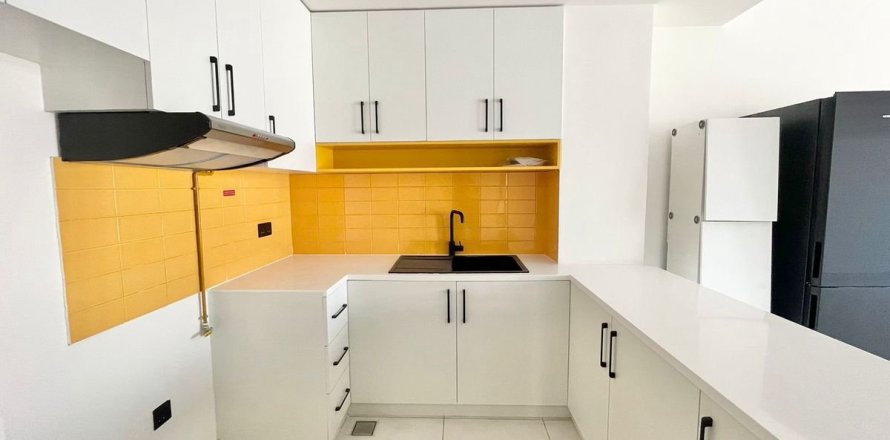 Appartement à Dubai, 2 chambres, 186.3 m², № 23405