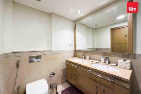 Снять в аренду квартиру в Даунтаун Дубай (Даунтаун Бурдж Дубай), Дубай: 3 спальни, 168.8м², № 77000 - фото 20