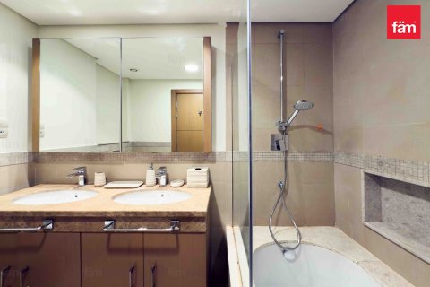 Снять в аренду квартиру в Даунтаун Дубай (Даунтаун Бурдж Дубай), Дубай: 3 спальни, 168.8м², № 77000 - фото 17