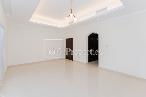 Villa in Dubai 5 bedrooms, 554.9 sq.m. № 77005 - photo 10