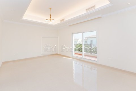 Villa in Dubai 5 bedrooms, 554.9 sq.m. № 77005 - photo 8