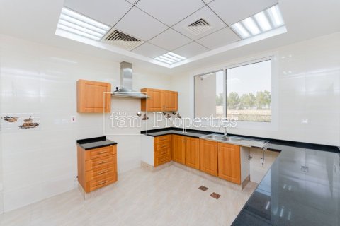 Villa in Dubai 5 bedrooms, 554.9 sq.m. № 77005 - photo 5