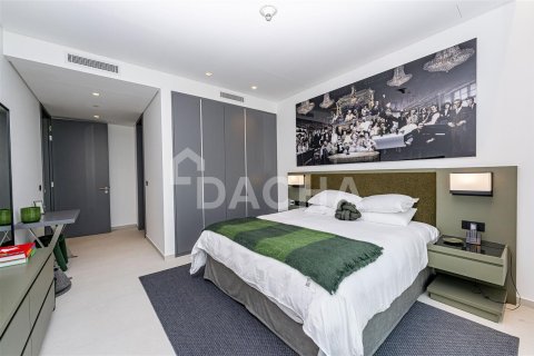 Apartment in The Hills, Dubai 3 bedrooms, 168 sq.m. № 6926 - photo 13