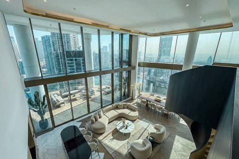 Ático en JUMEIRAH LIVING BUSINESS BAY en Business Bay, 5 dormitorios, 562 m², № 97378 - foto 11