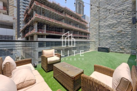 Apartamento en Jumeirah Village Circle, Dubai, 2 dormitorios, 138 m², № 121269 - foto 2