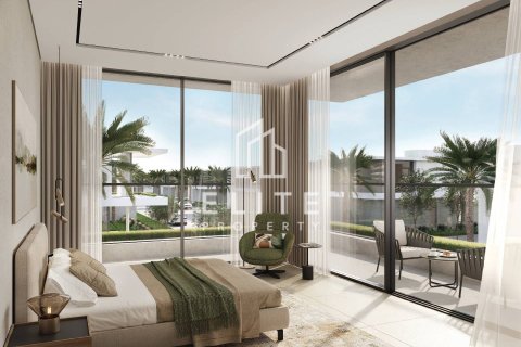 Villa in Dubai 5 bedrooms, 669 sq.m. № 121272 - photo 3