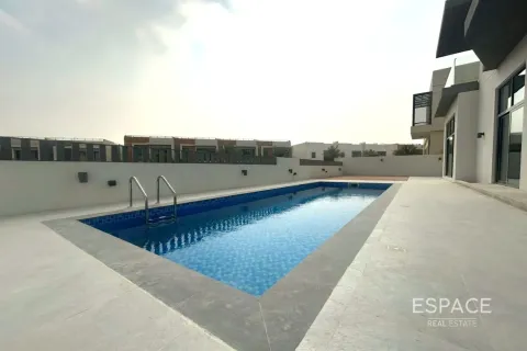 Townhouse in Al Furjan, Dubai 6 bedrooms, 601 sq.m. № 62140 - photo 1
