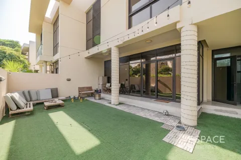 Villa in DAMAC Hills (Akoya by DAMAC), Dubai 3 bedrooms, 362 sq.m. № 62126 - photo 1