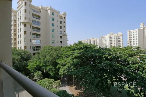 Apartment in Palm Jumeirah, Dubai 3 bedrooms, 204 sq.m. № 62128 - photo 14