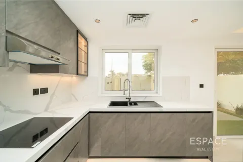Villa in Springs 11, The Springs, Dubai 2 bedrooms, 162 sq.m. № 62141 - photo 6