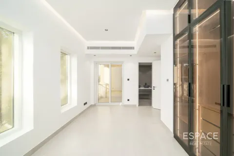 Villa in Springs 11, The Springs, Dubai 2 bedrooms, 162 sq.m. № 62141 - photo 12